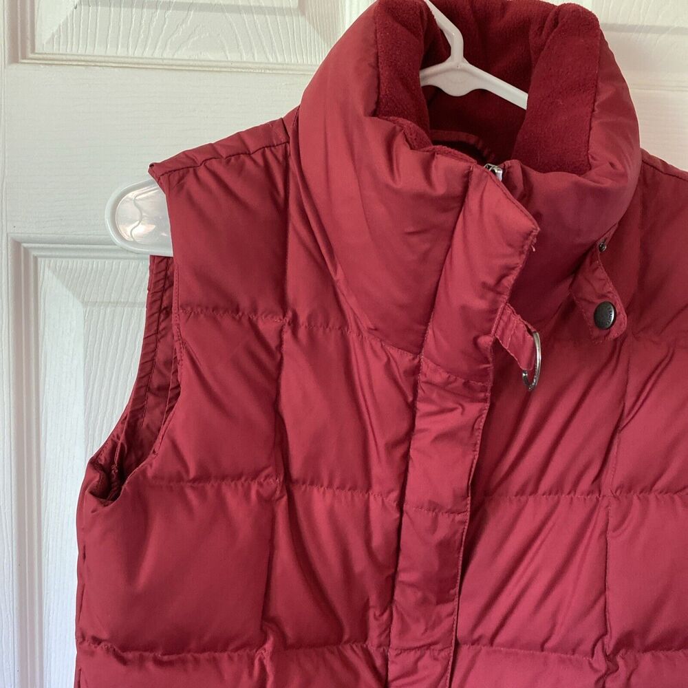 Eddie Bauer Goose Down Vest Size XS Red Zip Buttons Straps Pockets 700 Fill - Picture 3 of 12